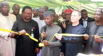 Osinbajo Flags off 20,000 Solar Powered Lighting Systems in Abuja